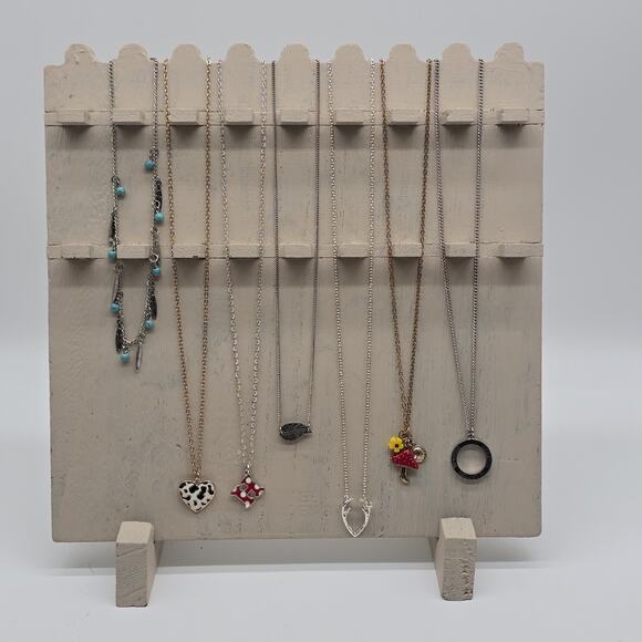 Lot of 7 Random Pick Fashion Chain Necklaces Silver Gold Tone - Picture 1 of 7